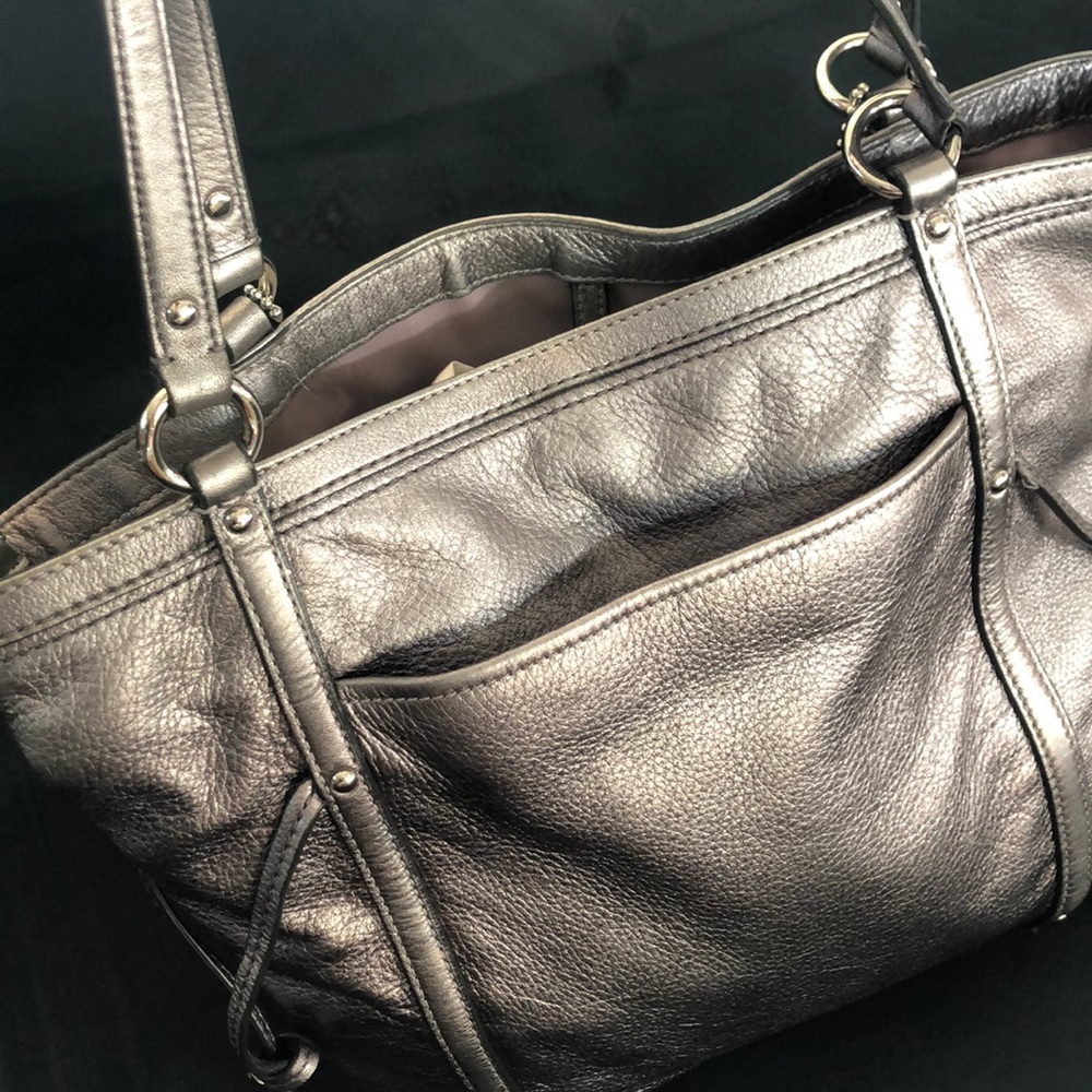 Lovely COACH grey/silver color shoulders Bag - Picture 6 of 15